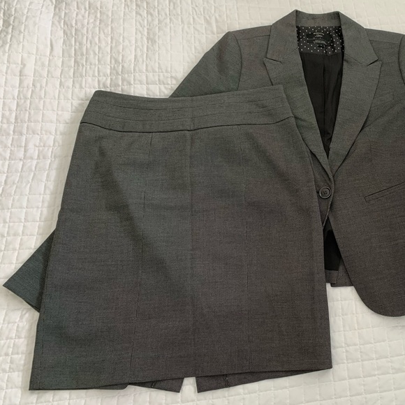 RW&Co Grey Skirt Suit - Picture 2 of 3